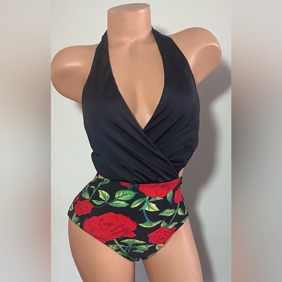 Cocoship Retro Black and Floral Roses Halter Swimsuit Size 4 - Picture 1 of 11